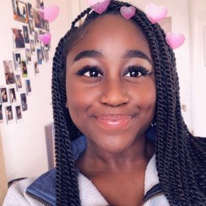 Meet your Posher, Lena